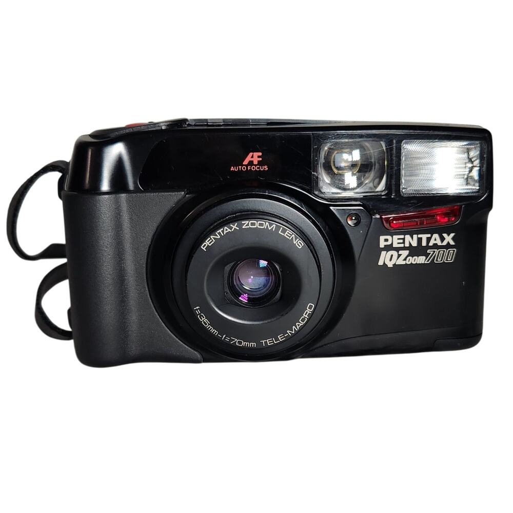 Pentax IQZoom 700 Quartz Date Vintage 35MM Film Camera Tested VG Pre-owned